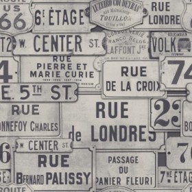 Tapetai Street signs