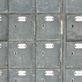 Tapetai Locker room
