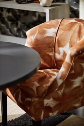 Tapetai Grouned Baked Terracotta