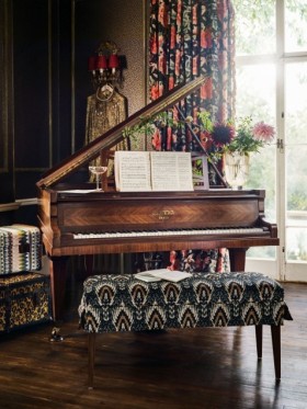 Audinys Lolana Velvet Slate